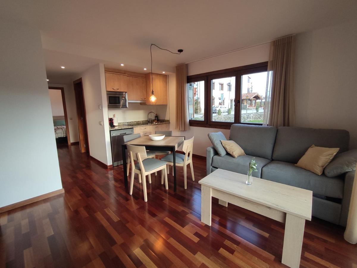 Allotjaments Paratge Fabas Apartment