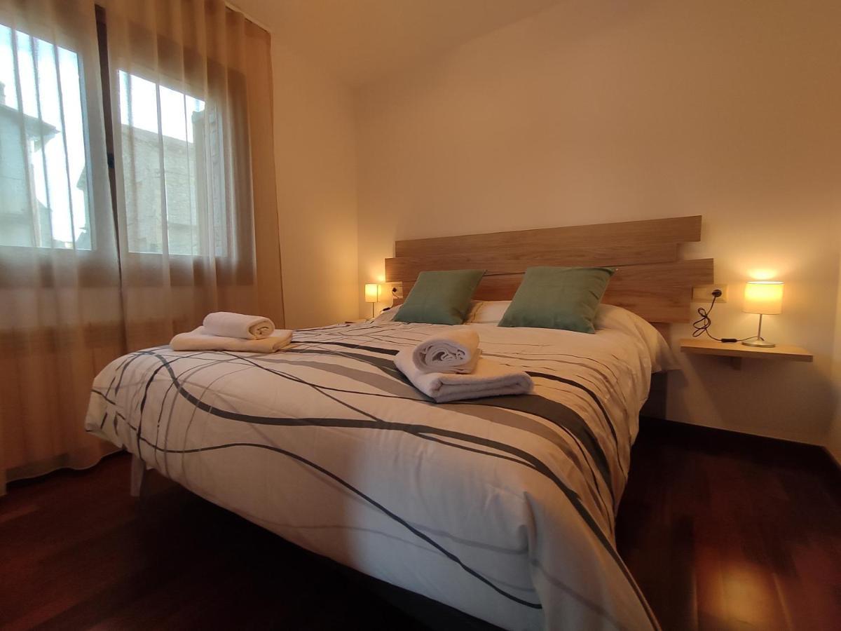 Allotjaments Paratge Fabas Apartament *